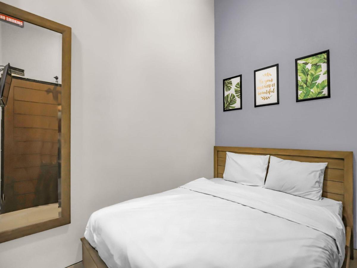 Hotel Casa Ts 16 Malang Zewnętrze zdjęcie