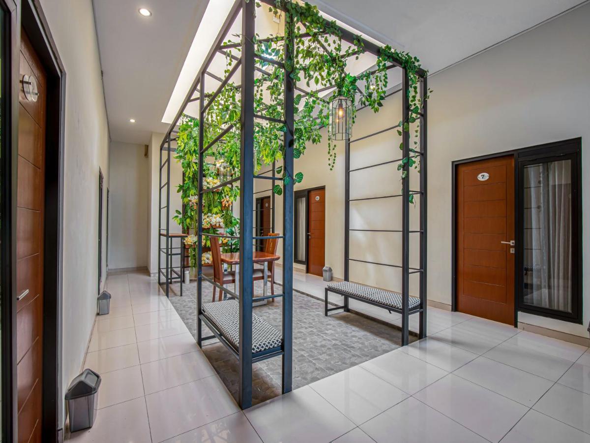 Hotel Casa Ts 16 Malang Zewnętrze zdjęcie