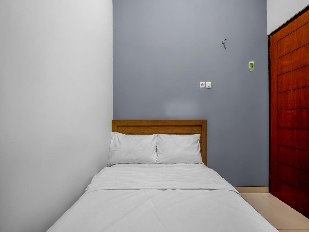 Hotel Casa Ts 16 Malang Zewnętrze zdjęcie