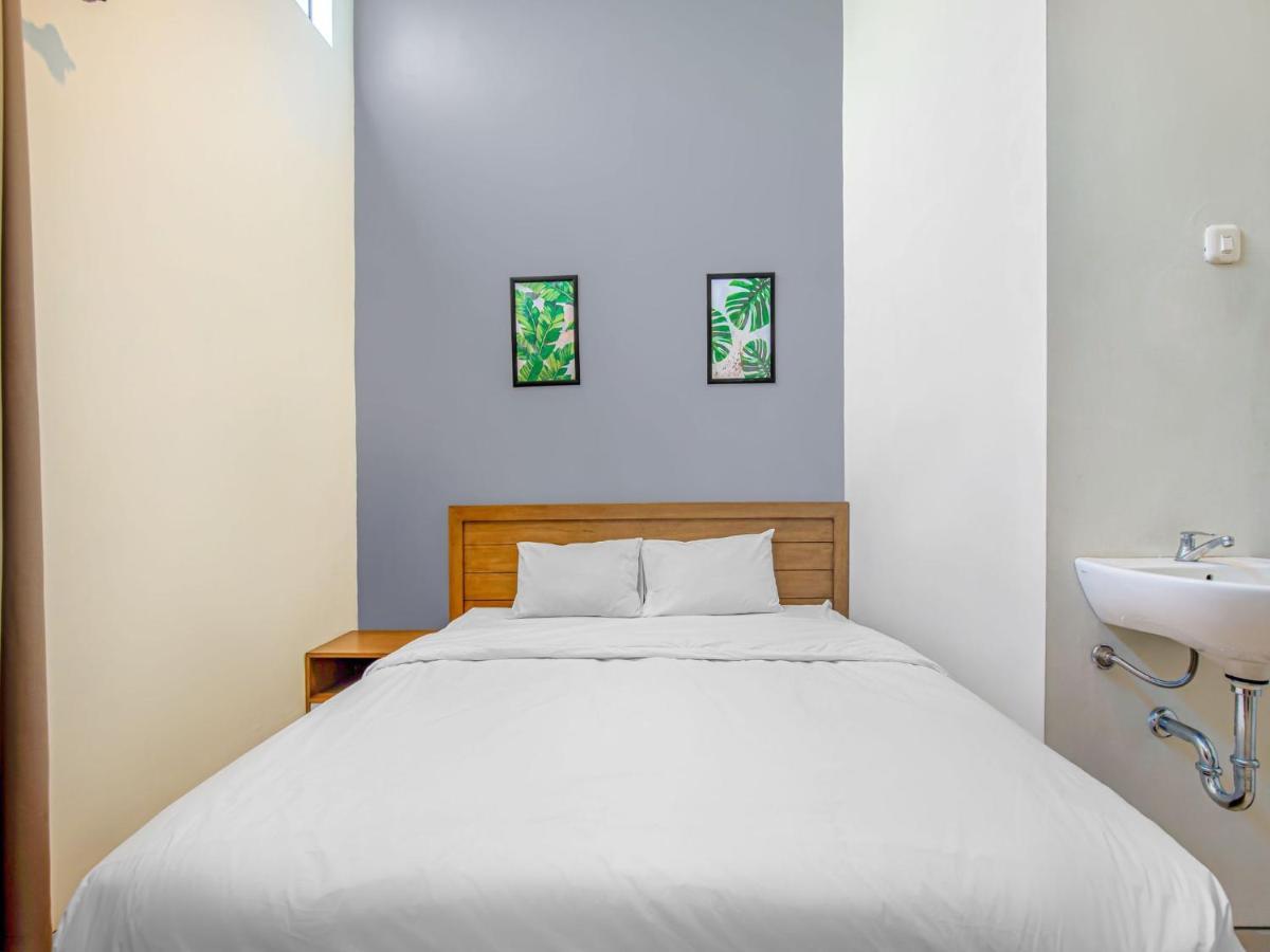 Hotel Casa Ts 16 Malang Zewnętrze zdjęcie