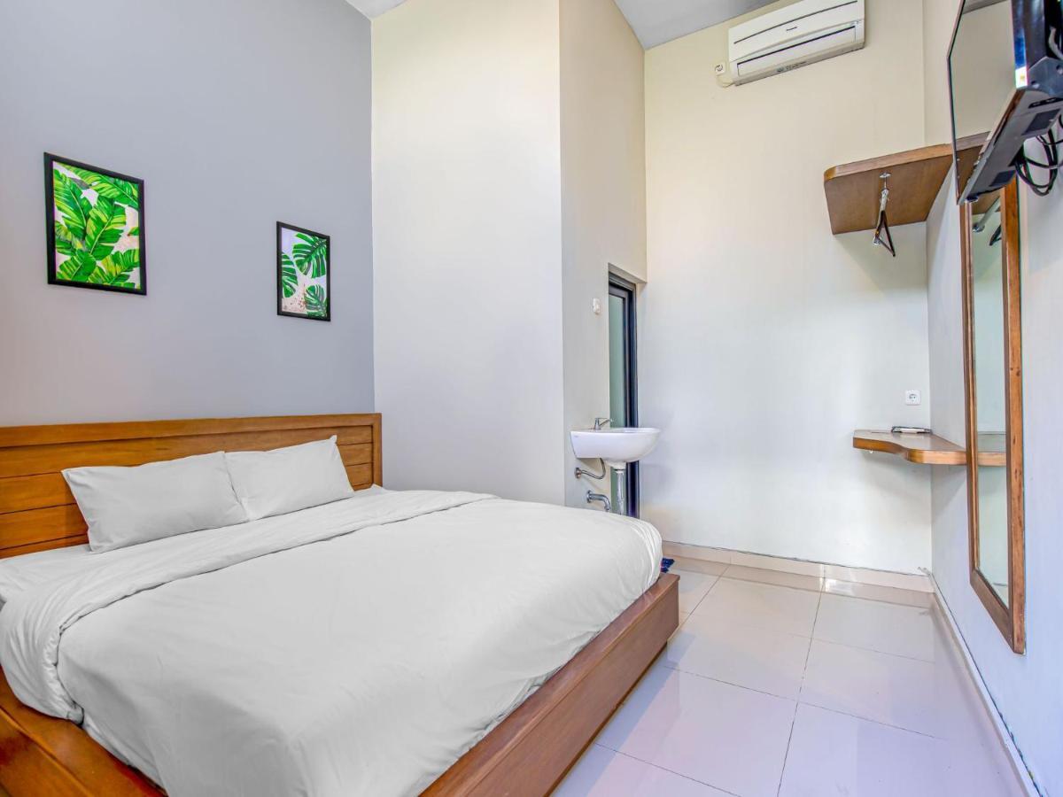 Hotel Casa Ts 16 Malang Zewnętrze zdjęcie