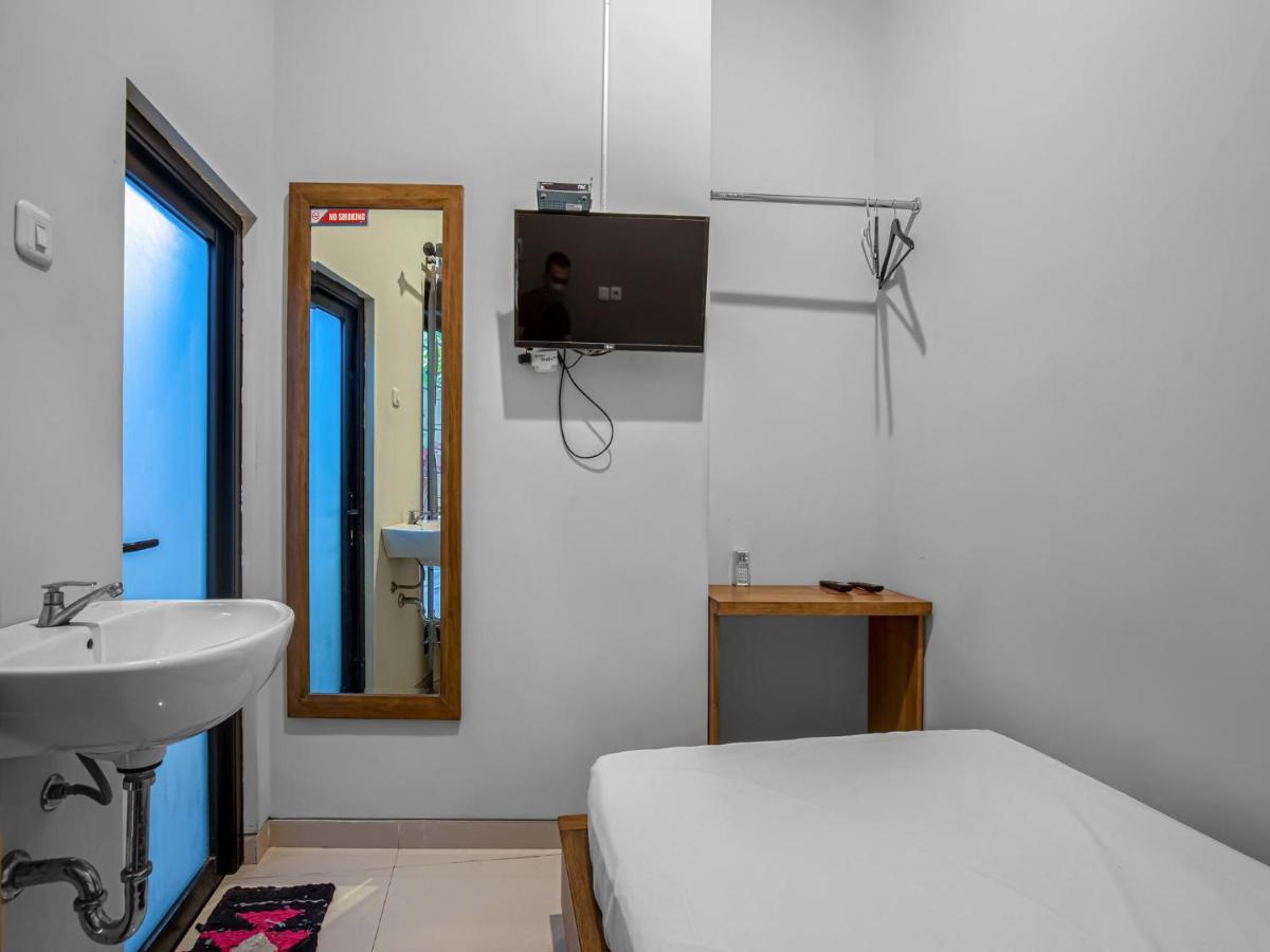 Hotel Casa Ts 16 Malang Zewnętrze zdjęcie