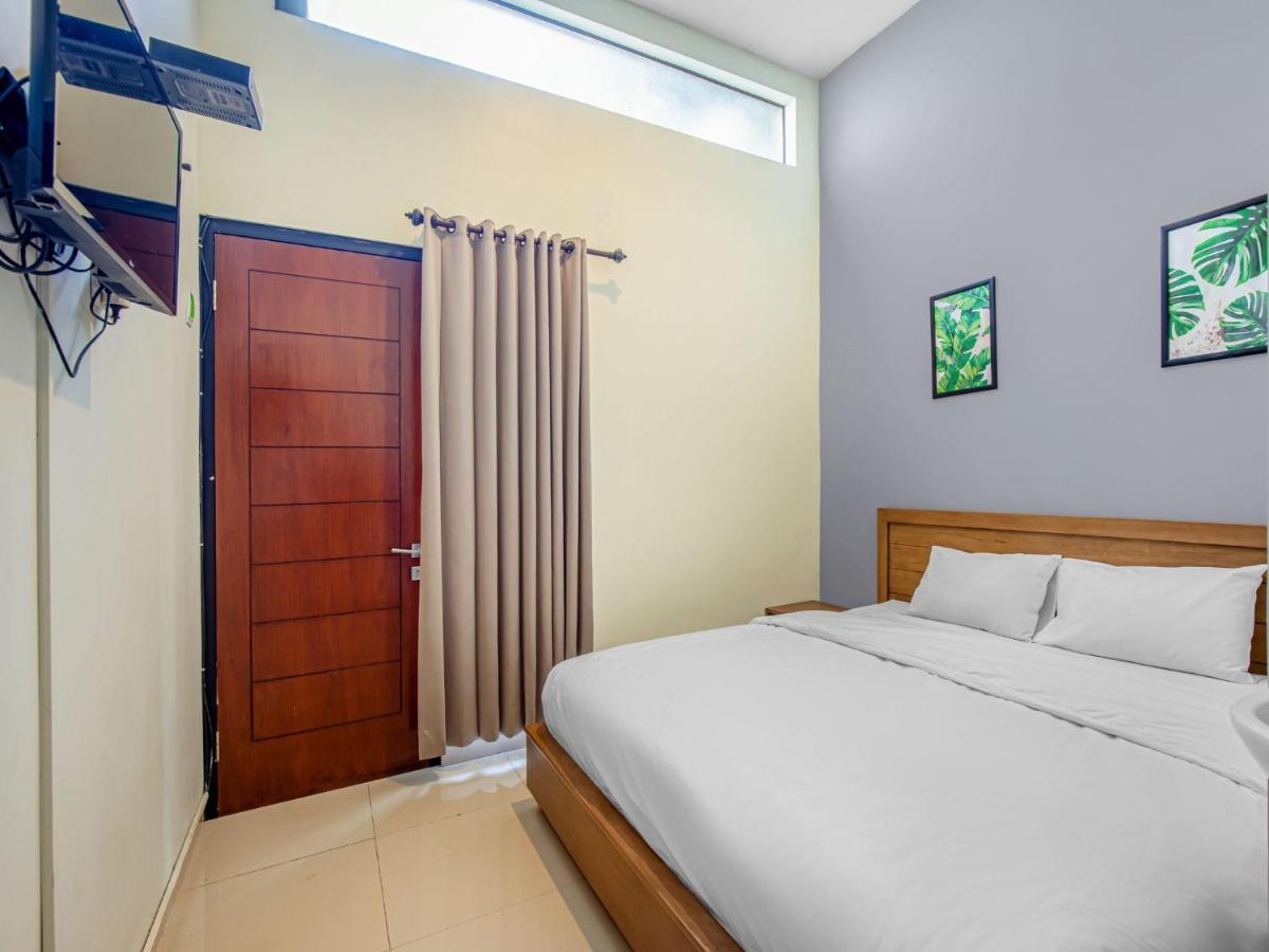 Hotel Casa Ts 16 Malang Zewnętrze zdjęcie