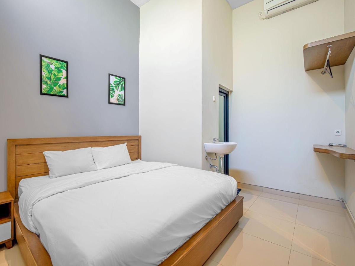 Hotel Casa Ts 16 Malang Zewnętrze zdjęcie