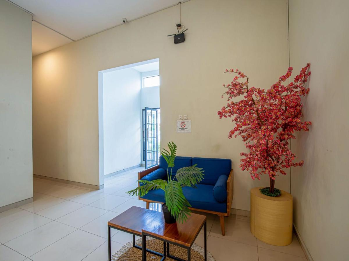 Hotel Casa Ts 16 Malang Zewnętrze zdjęcie